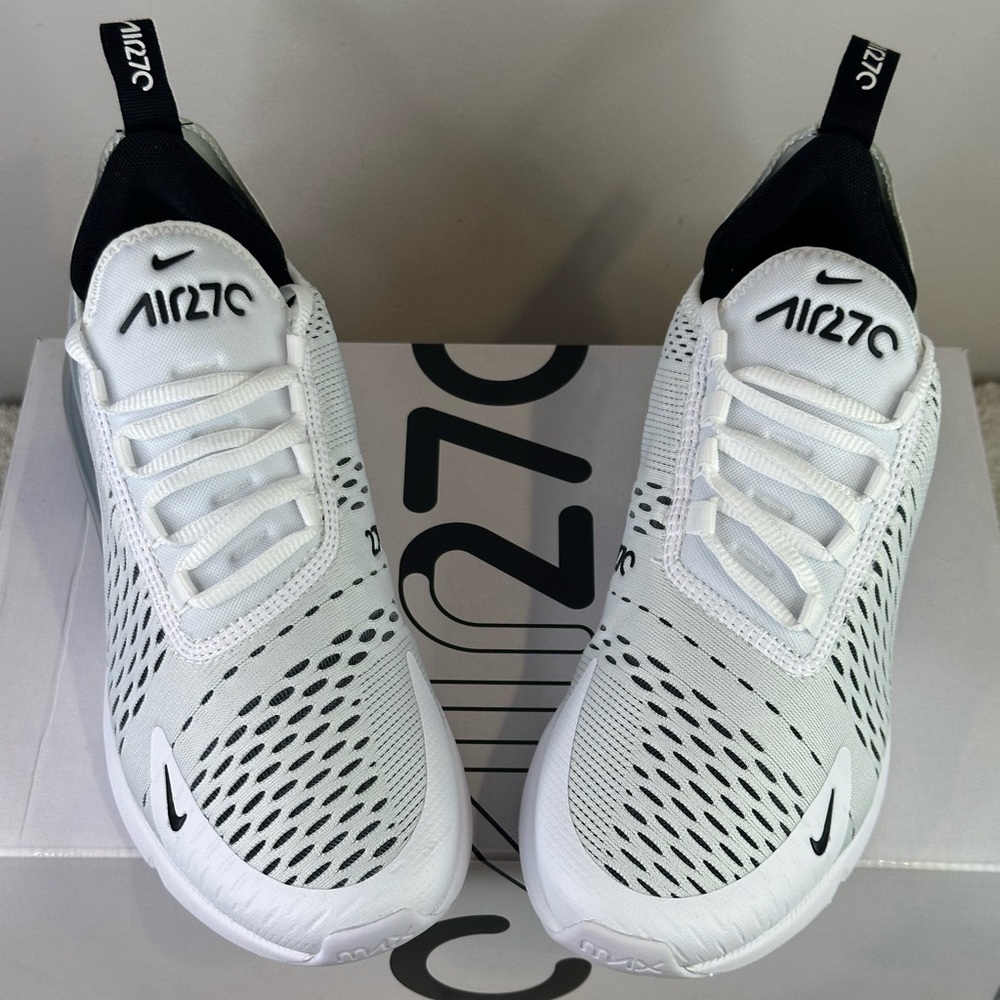 Nike Air Max 270 - Picture 9 of 13